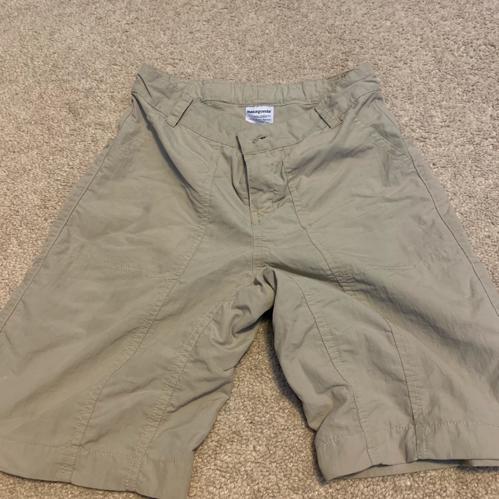 Boys Patagonia lightweight shorts Size 12.